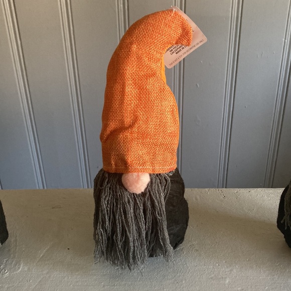 NWT- Set of 3- Purple, Orange & Black Hat get lkui Halloween Gnomes Decorations - Picture 8 of 17